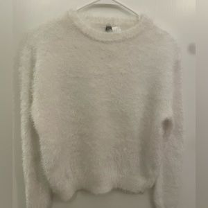 Adorable white fuzzy sweater - great condition
